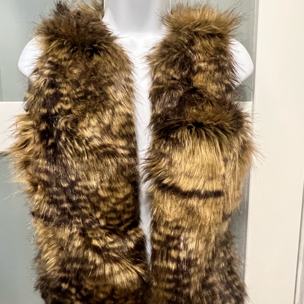 XS fun furry vest